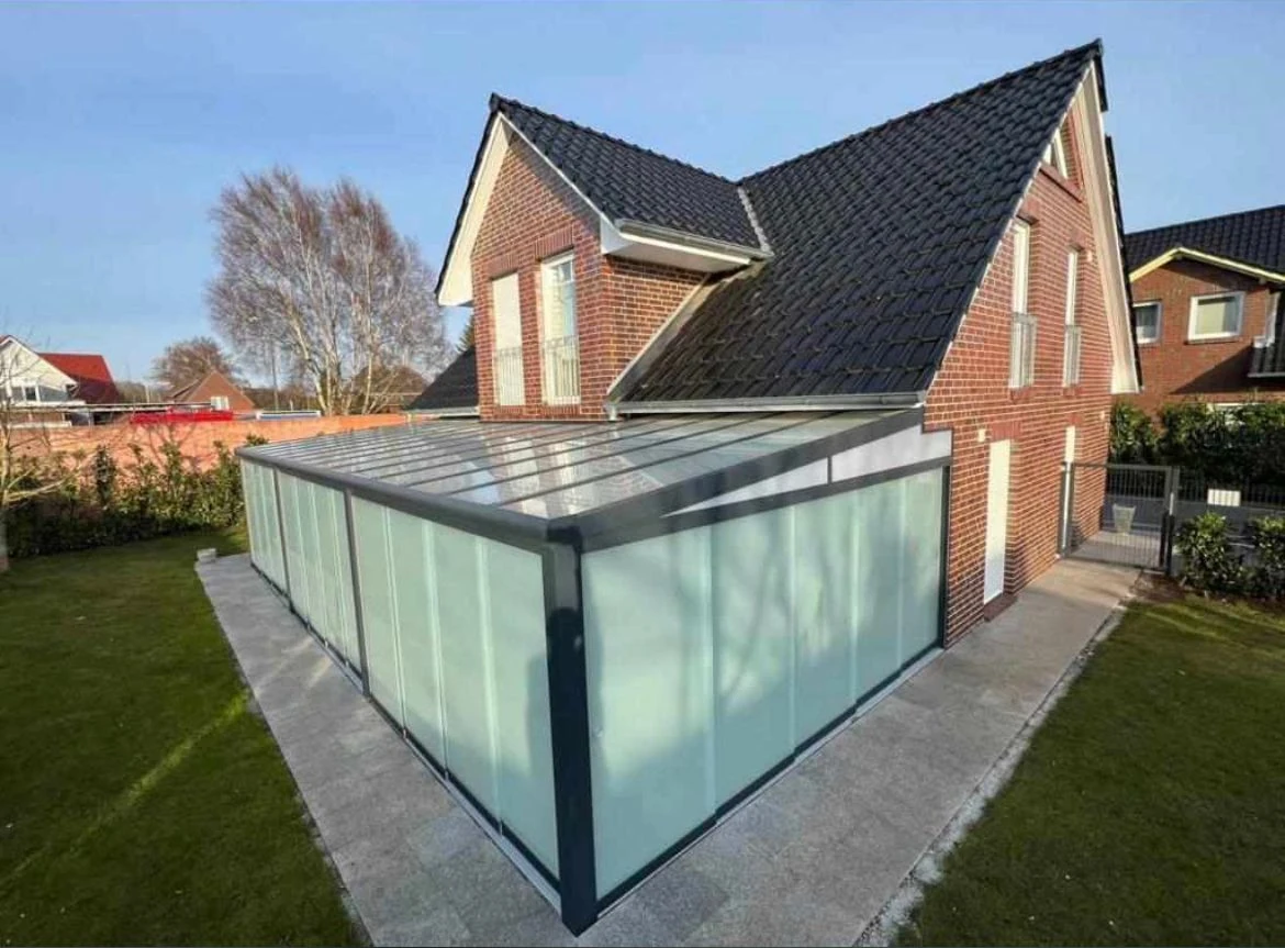 Die vorhandene Terrasse weiterdenken.